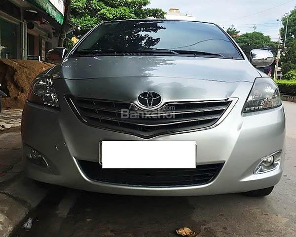 Bán Toyota Vios E đời 2013, màu bạc số tự động, 405 triệu