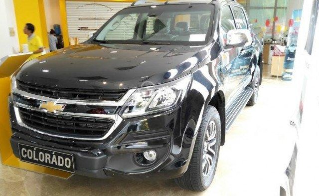 Bán ô tô Chevrolet Colorado phiên bản 2.8 HC 4X4 AT giá cực hấp dẫn, hỗ trợ vay trả góp tối đa - LH 0989 138 444