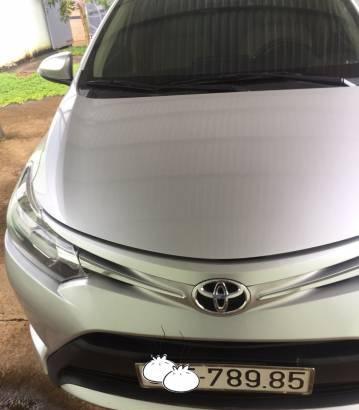 Bán Toyota Vios đời 2015, màu bạc, giá 435tr