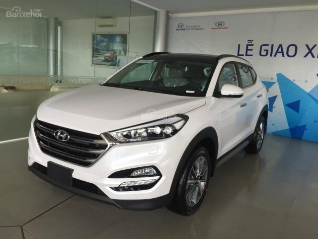 Bán Hyundai Tucson 2.0 đời 2018 mới 100%, máy xăng đặc biệt, màu trắng - Góp 85% - Hyundai Đắk Lắk