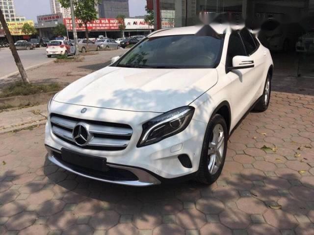 Bán Mercedes GLA 200 đời 2014, màu trắng