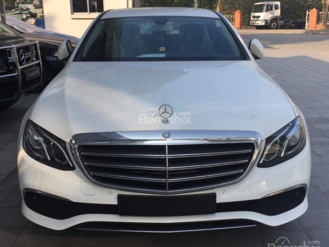 Bán Mercedes E200 2019 sang trọng, ưu đãi cực hot