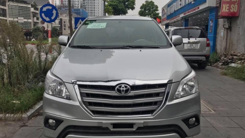 Bán ô tô Toyota Innova G đời 2014, màu xám số tự động