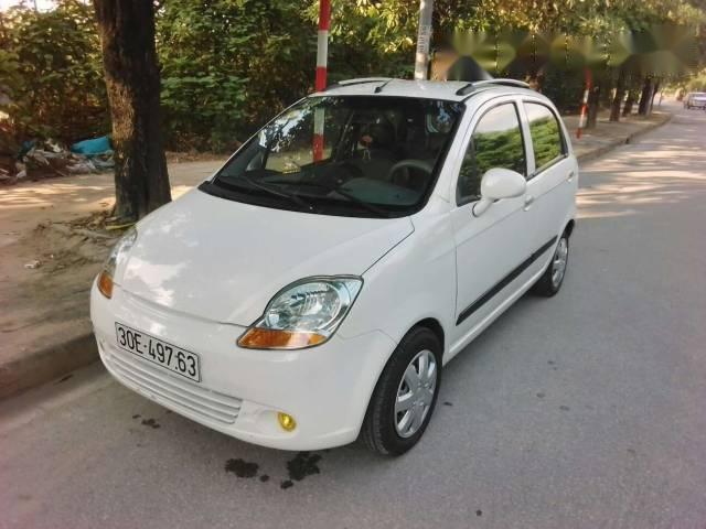 Bán lại xe Chevrolet Spark đời 2010, màu trắng chính chủ