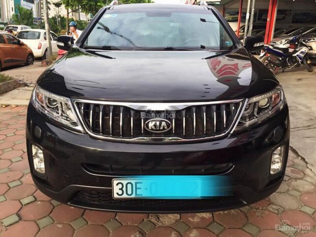 Cần bán Kia Sorento đời 2016, màu đen