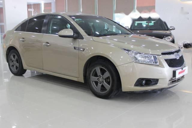 Bán ô tô Chevrolet Cruze năm 2011, màu vàng số sàn