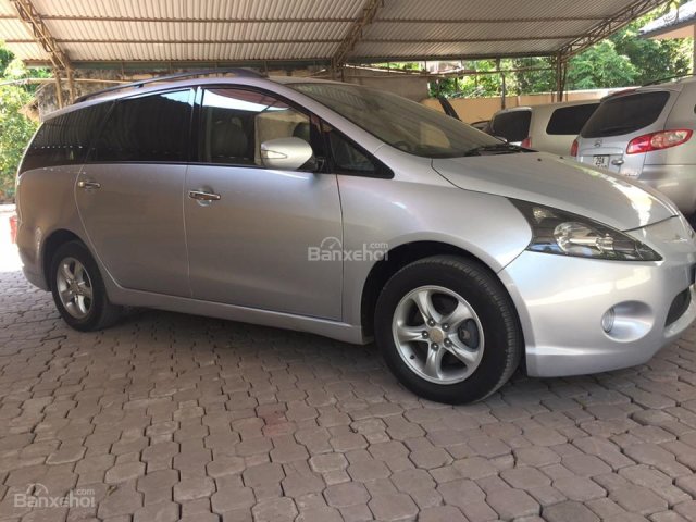 Bán xe Mitsubishi Grandis đời 2007 màu xanh, máy xăng, số tự động