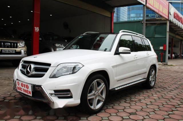 Chính chủ bán gấp Mercedes GLK 250AMG đời 2013, màu trắng, xe nhập