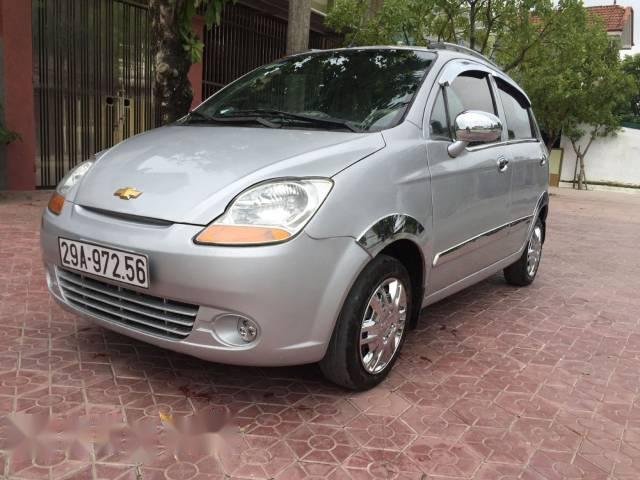 Bán Chevrolet Spark LT đời 2010, màu bạc