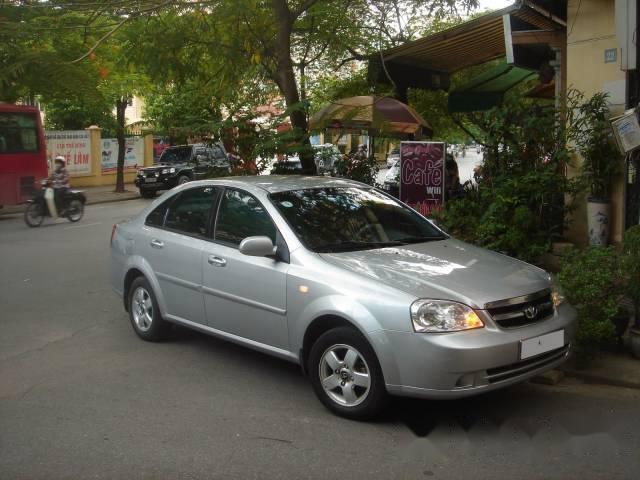 Bán Daewoo Lacetti EX 1.6MT 2009, màu bạc còn mới, giá tốt