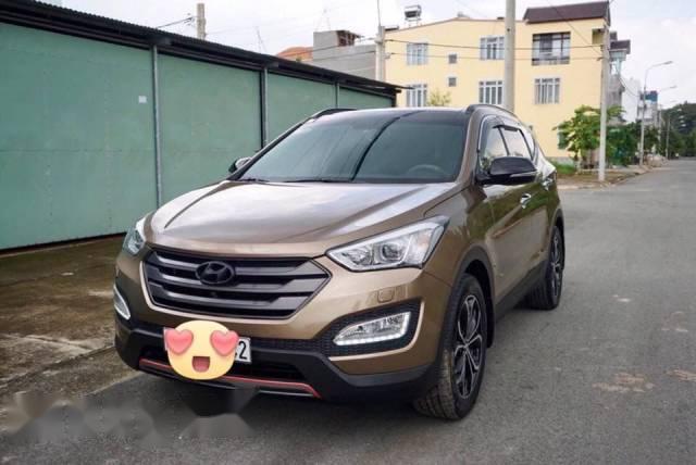 Bán gấp Hyundai Santa Fe AT 2015, màu nâu như mới