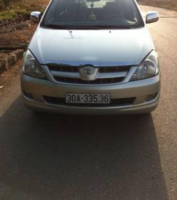 Chính chủ bán Toyota Innova đời 2006, màu bạc