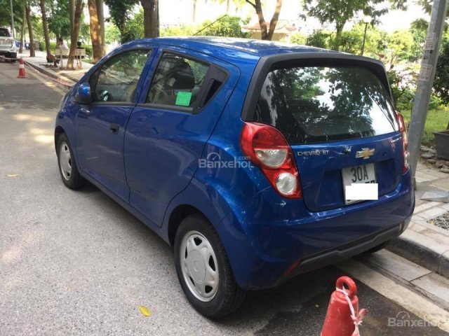 Bán ô tô Chevrolet Spark năm 2016, màu xanh lam số sàn