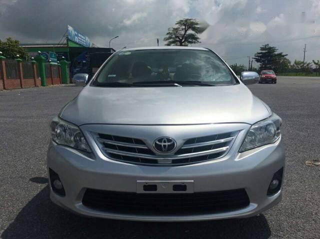 Bán xe Toyota Corolla altis 2011, màu bạc số tự động, 528 triệu