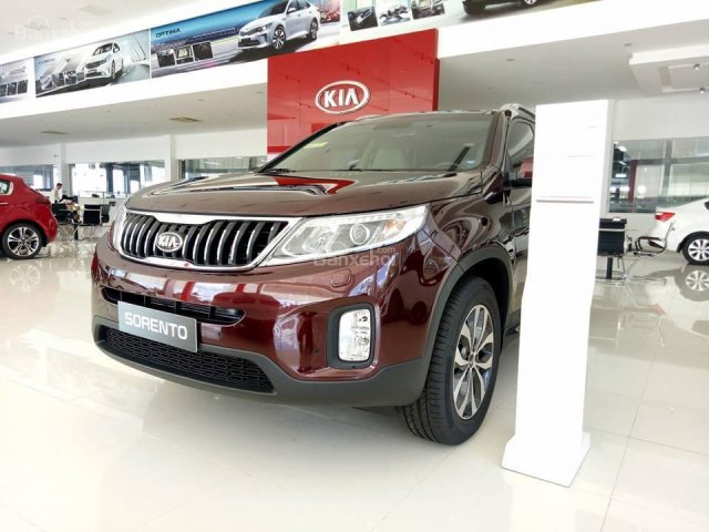 Bán ô tô Kia Sorento sản xuất 2018, màu đỏ, 794tr