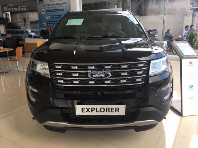 Bán Ford Explorer trong phân khúc SUV hạng sang tại Việt Nam