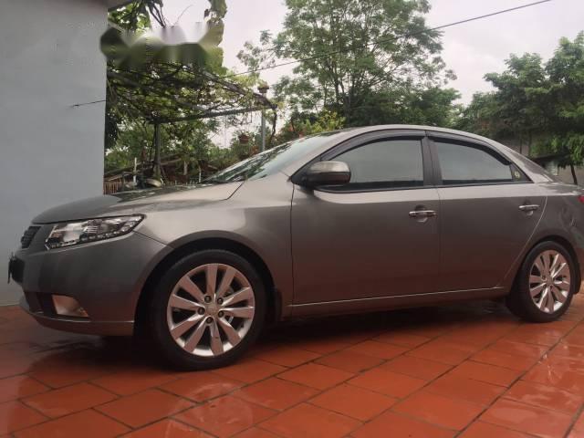 Cần bán Kia Forte đời 2012, màu xám, giá 450tr