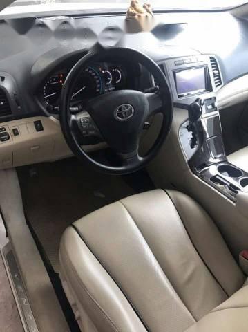 Bán Toyota Venza đời 2009, màu trắng 