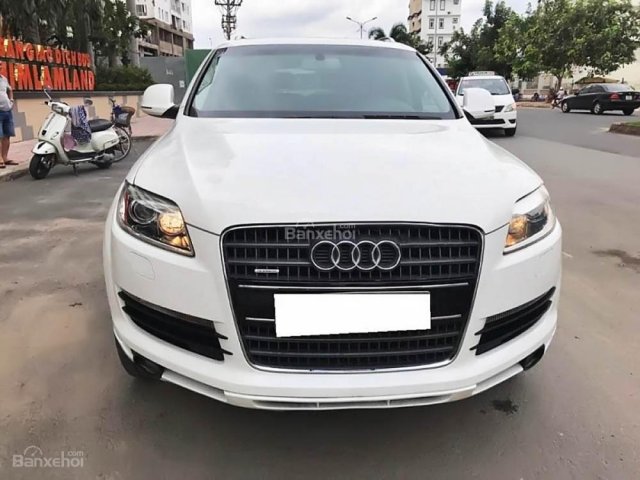 Cần bán gấp Audi Q7 4.2 đời 2007, màu trắng, nhập khẩu giá cạnh tranh