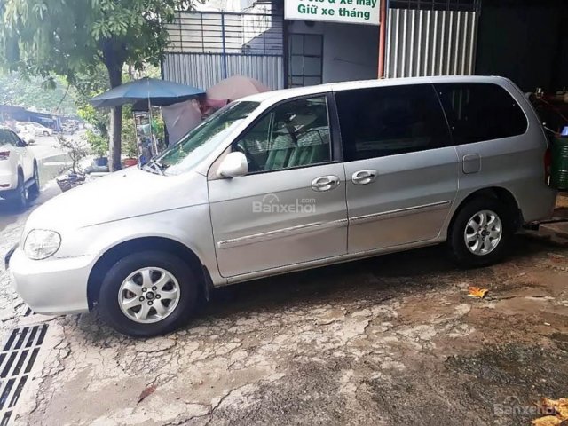 Bán Kia Carnival MT đời 2007, màu bạc