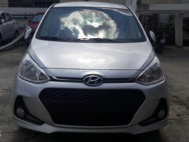 Hyundai I10 1.0MT Base - Tặng Iphone 7 và phụ kiện theo xe và hơn thế nữa