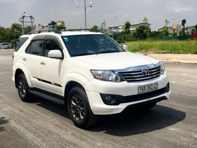 Bán Fortuner Sportivo trắng mới cứng 98%  