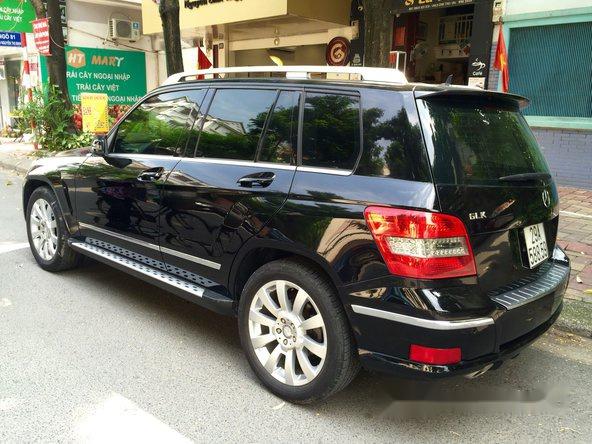 Bán Mercedes GLK300 đời 2010, màu đen, xe nhập, giá chỉ 0.685 triệu