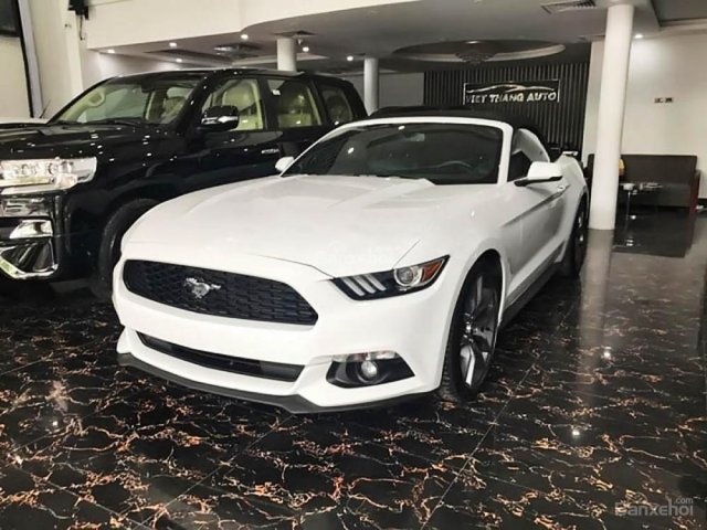 Cần bán xe Ford Mustang Ecoboost 2.3L sản xuất 2016, màu trắng, xe nhập