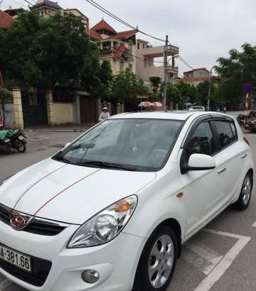 Chính chủ bán Hyundai i20 đời 2011, màu trắng