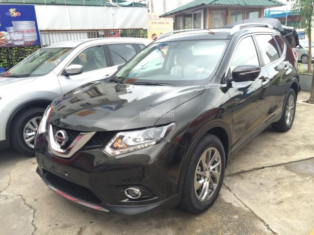 Bán xe Nissan X Trail 2.5 SV 4WD đời 2018, màu xanh đen, liên hệ 098.590.4400