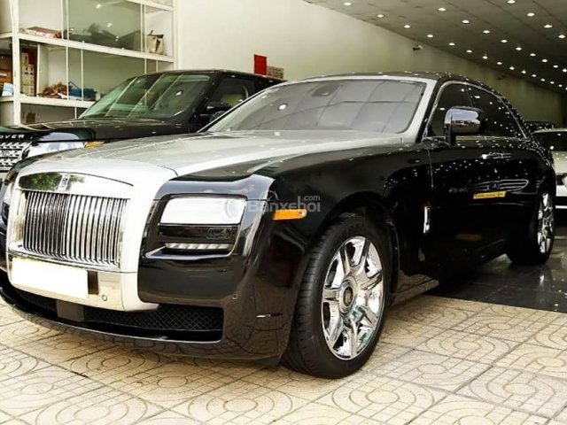 Cần bán lại xe Rolls-Royce Ghost năm 2010, màu đen - xám