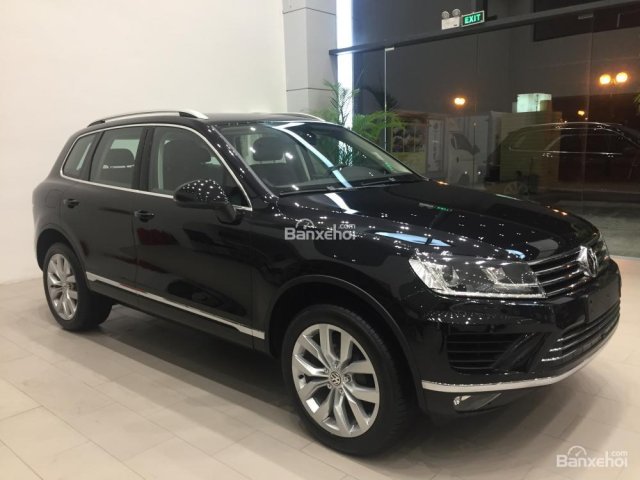 (CTKM VW Sài Gòn) Xe VW Touareg GP 3.6 FSI V6, màu đen, xe nhập. LH: 0978877754