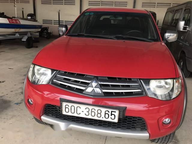 Cần bán Mitsubishi Triton đời 2009, màu đỏ  