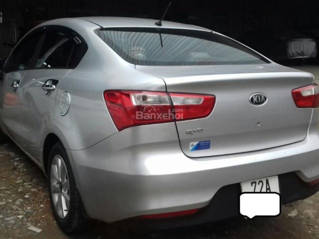 Bán Kia Rio MT đời 2015, màu bạc, xe nhập