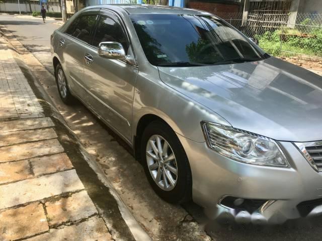 Bán ô tô Toyota Camry 2.4G đời 2010, màu bạc số tự động, giá chỉ 660 triệu