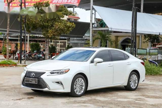 Bán Lexus ES 250 đời 2016, màu trắng