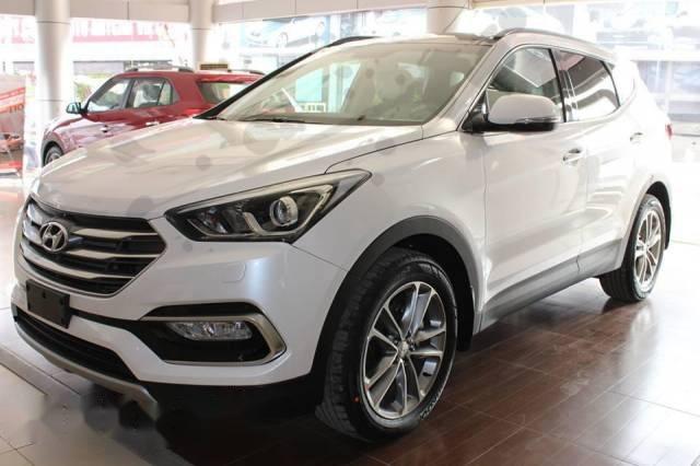 Bán Hyundai Santa Fe đời 2017, màu trắng