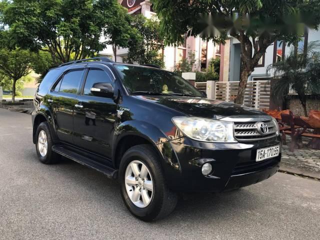 Bán Toyota Fortuner đời 2009, màu đen