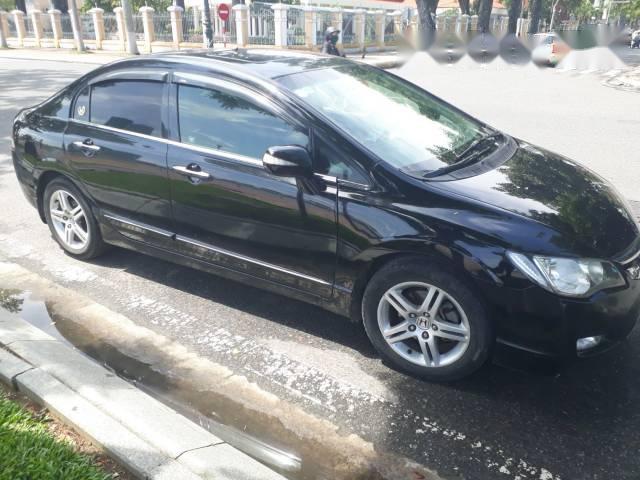 Cần bán lại xe Honda Civic AT sản xuất 2016, màu đen