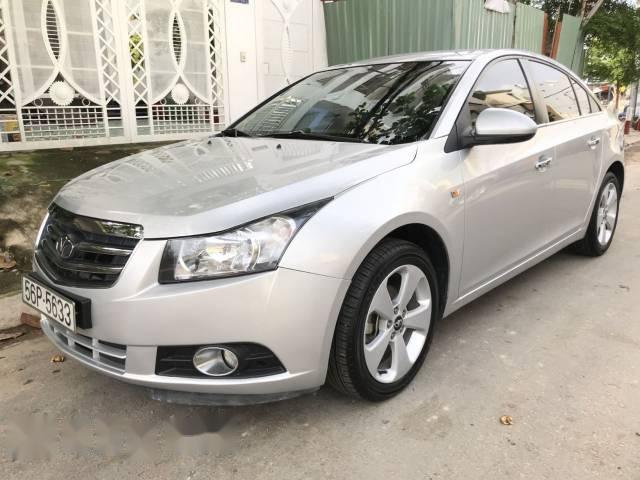 Cần bán lại xe Daewoo Lacetti CDX đời 2010, màu bạc, xe nhập ít sử dụng, giá chỉ 315 triệu