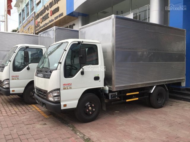 Bán xe tải Isuzu QKR77HE4 tải 2,4 tấn, thùng dài 4,3m giá ưu đãi, vào thành phố