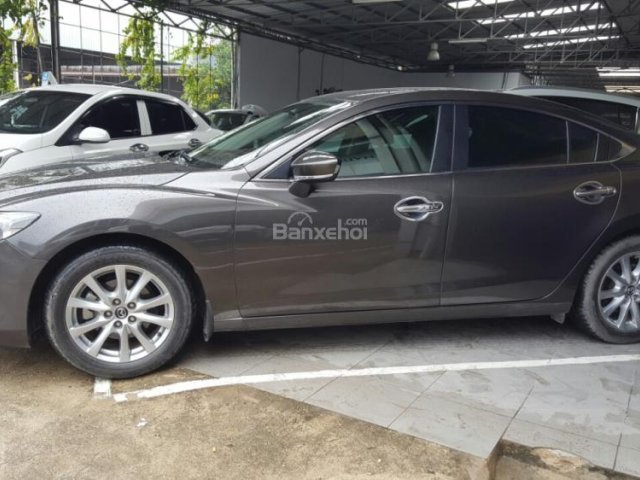 Bán Mazda 6 2.0AT sản xuất 2016, màu nâu, số tự động full options