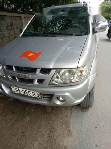 Cần bán gấp Isuzu Hi lander MT đời 2005, màu bạc, 260 triệu