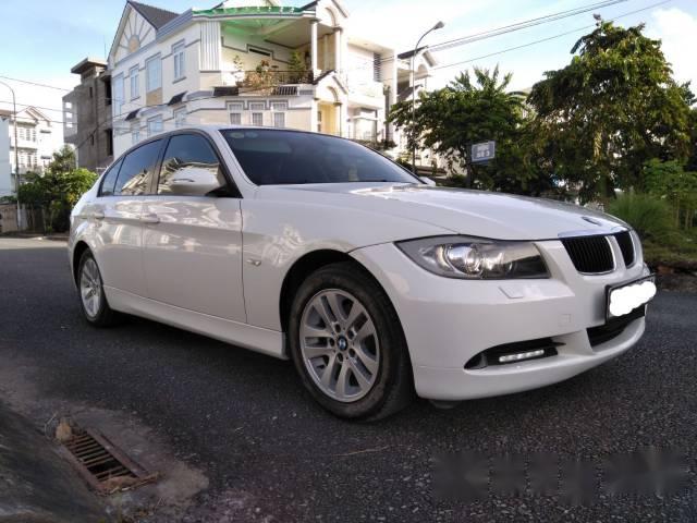 Cần bán lại xe BMW 3 Series 320i đời 2008, màu trắng, nhập khẩu, giá tốt