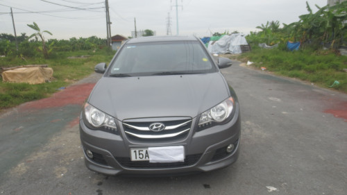 Bán Hyundai Avante 2.0 AT đời 2011, màu xám còn mới