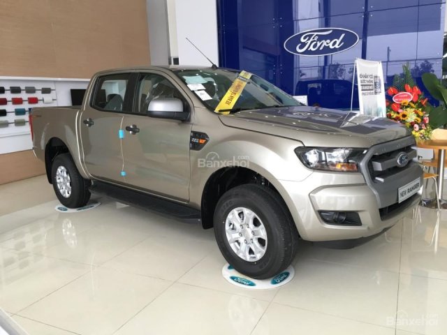 Bán trả góp xe bán tải Ford Ranger 2.2L XLS, số sàn, giá rẻ nhất, liên hệ: 0934633898