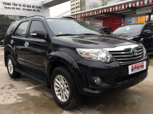 Bán ô tô Toyota Fortuner V sản xuất 2013, màu đen như mới, 715tr