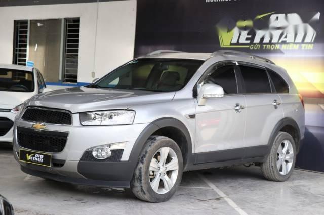 Bán Chevrolet Captiva LT 2.4M năm 2013, màu bạc, 468 triệu