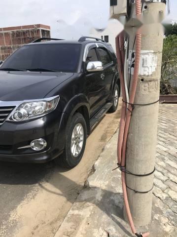 Chính chủ bán Toyota Fortuner sản xuất 2013, màu đen