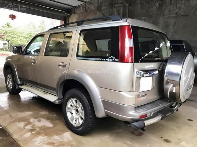 Cần bán lại xe Ford Everest 2.5L 4x2 MT năm 2008 số sàn, giá 360tr